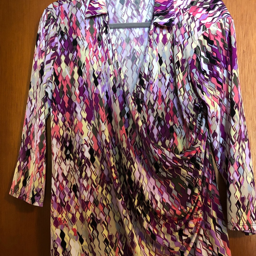 Multicolor V neck top
